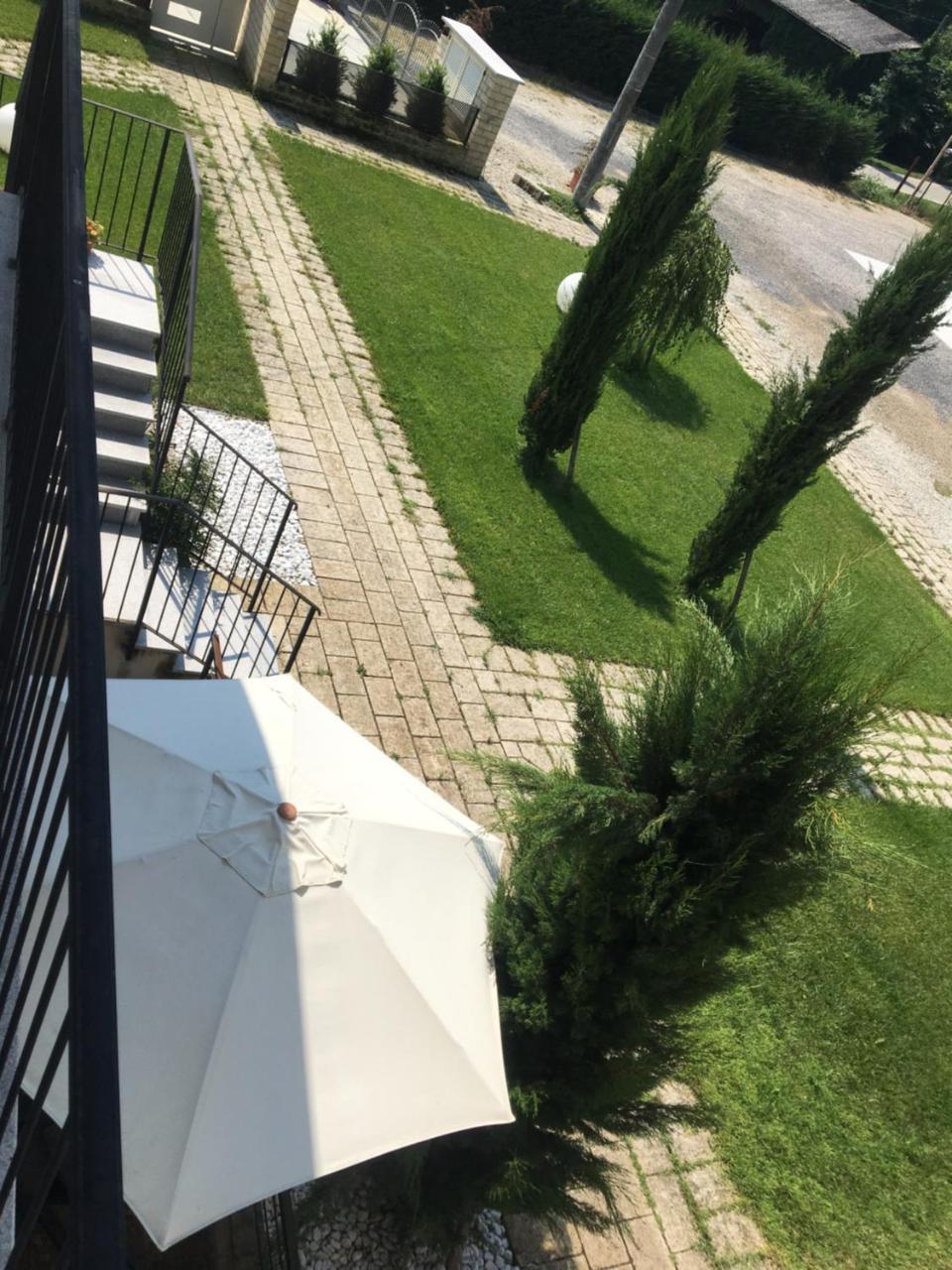 Home Holiday "Da Mamma" Alba  Exterior photo